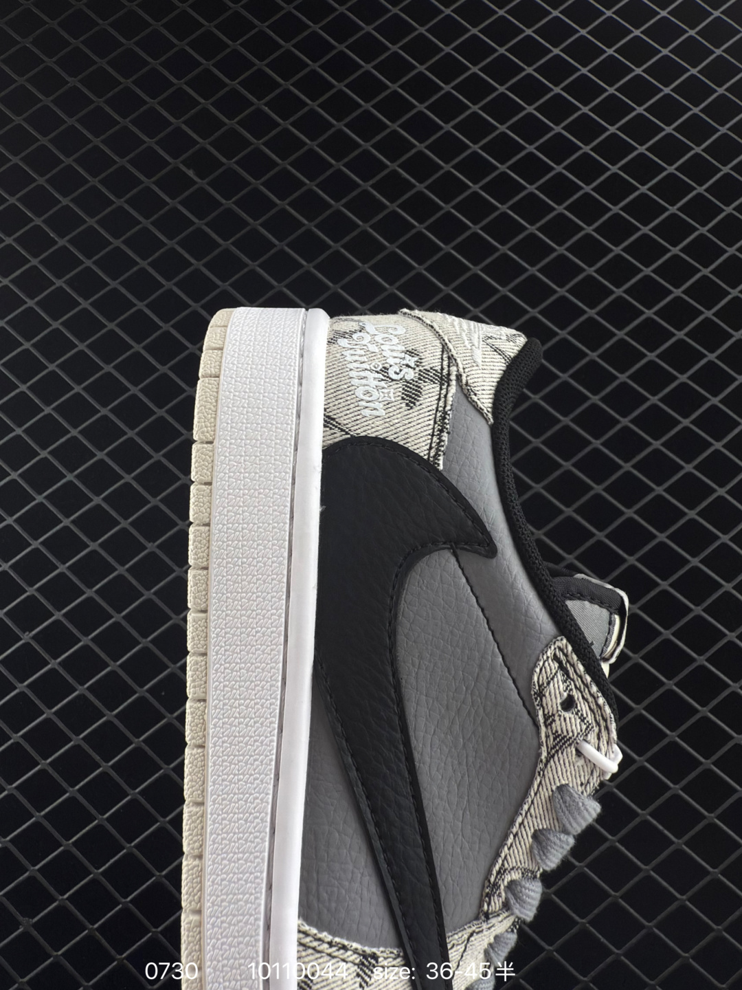 Travis Scott x Air Jordan 1 ” Reverse Mocha “